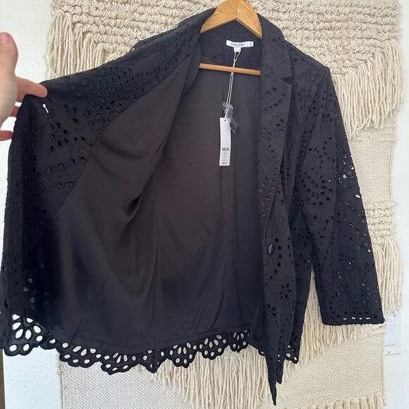 NWT: Chico’s Eyelet Blazer - Picture 6 of 7